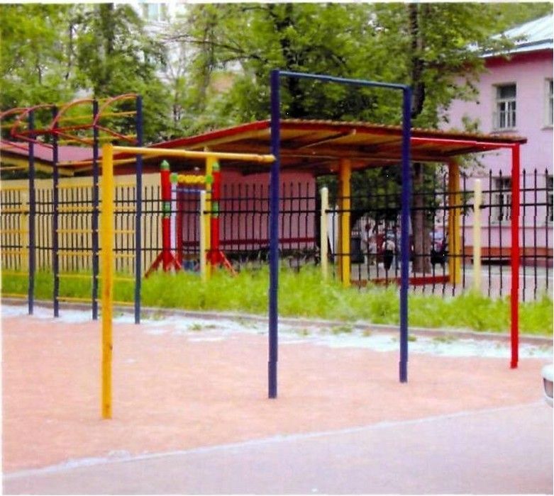 Турник 3-уровневый 2,5х1,0 м/2,2х1,0 м/1,9х1,0 м  Pioner A15767