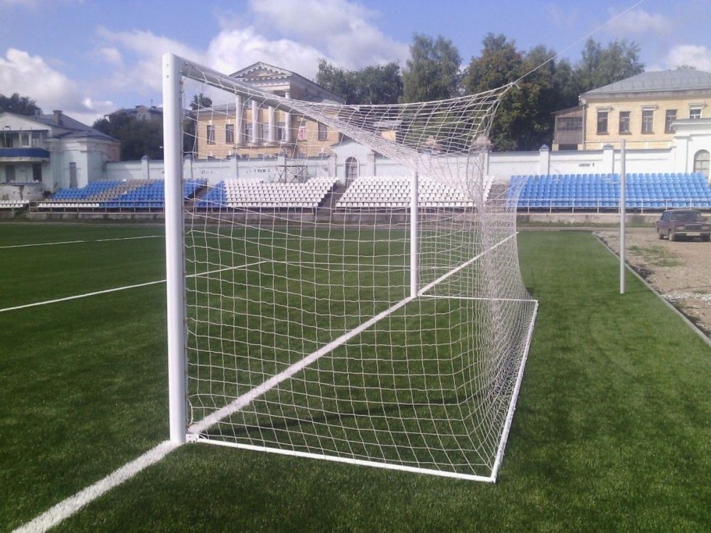 Ворота футбольные 732х244 см алюминиевые FIFA бетонируемые в стаканы (пара)  Pioner A12586
